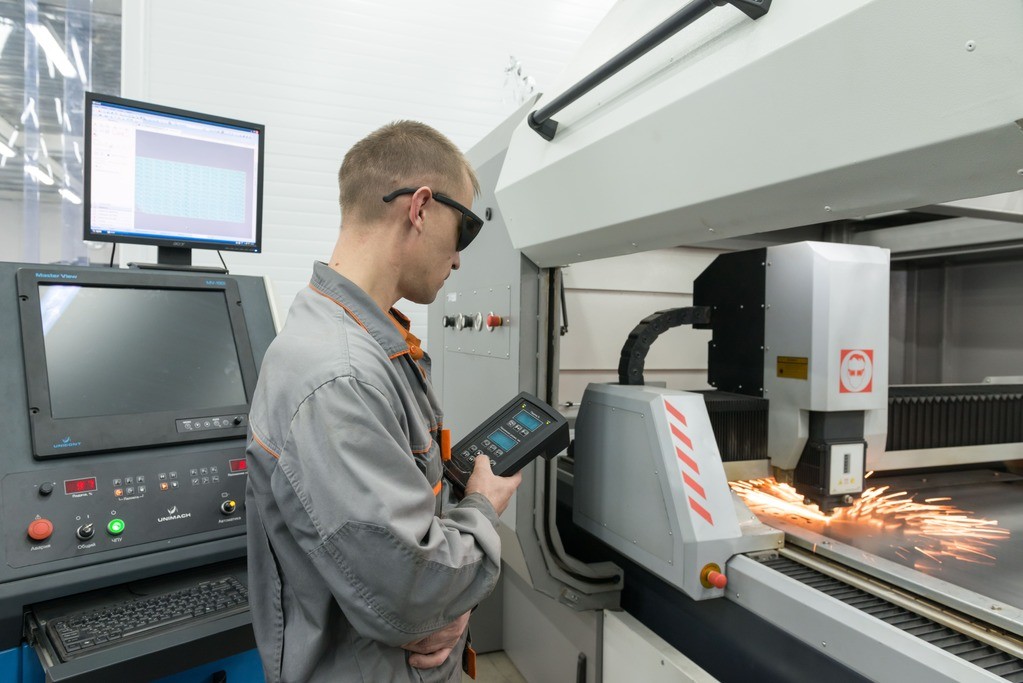 production-electronic-components-high-tech-factory.jpg